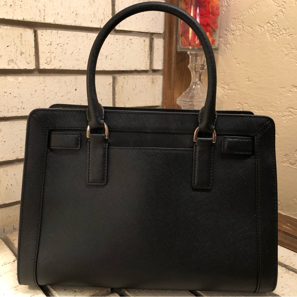 π₯Moving to @the_bag_guyπ₯Michael Kors - Dillon Saffiano Satchel-Black/Gold - Picture 11 of 16